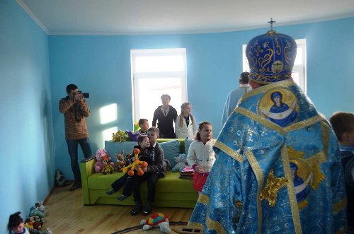 У Чорткові відбулося посвячення Родинного дому «Введення в храм Пречистої Діви Марії».(ФОТО) У Чорткові відбулося посвячення Родинного дому «Введення в храм Пречистої Діви Марії».(ФОТО)